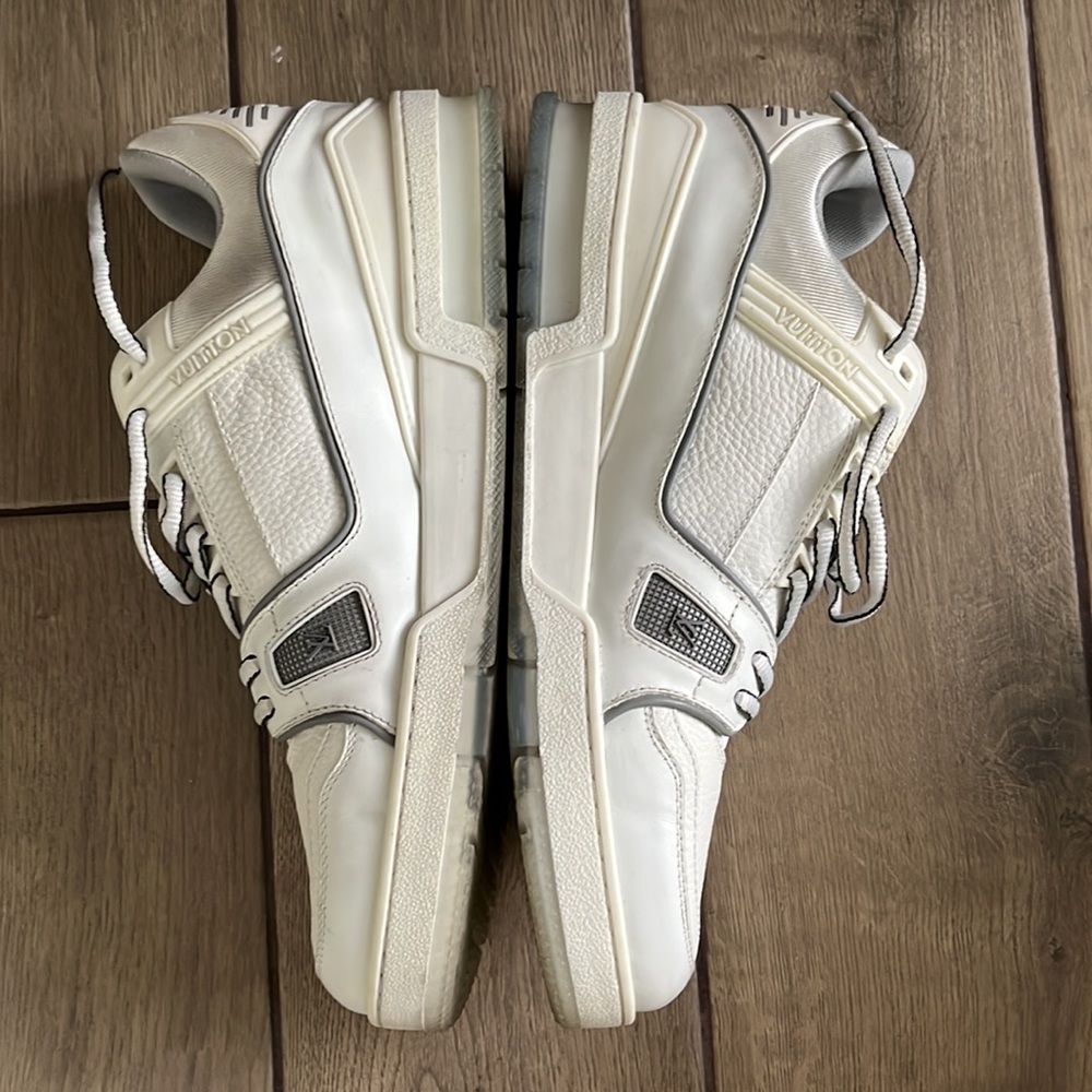 Louis Vuitton Sneakers 👟 - Picture 11 of 13